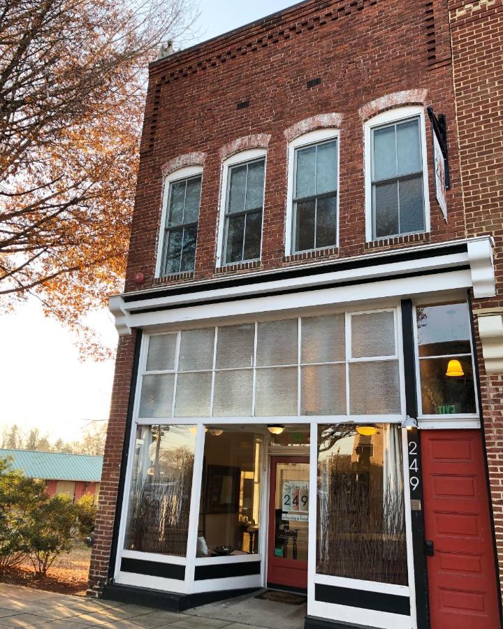 Suites At 249 Culpeper Exterior foto